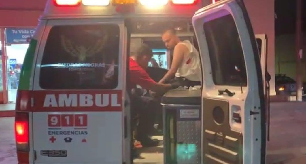 Lo lesionan con arma blanca y le roban vehículo