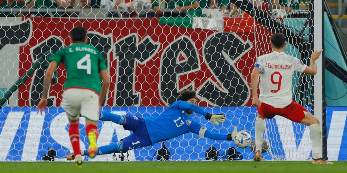 Guillermo Ochoa salva a México y empata ante Polonia en Qatar 2022