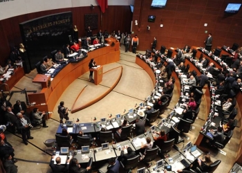 Senado pospone para el miércoles la votación de la reforma electoral