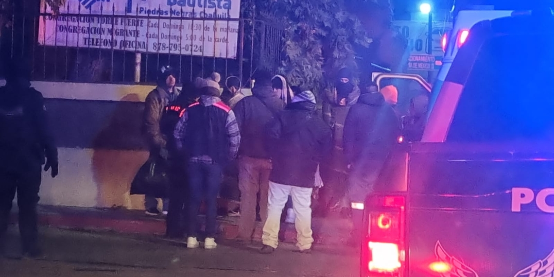 Protección civil y bomberos resguardan a 22 personas en situación de calle