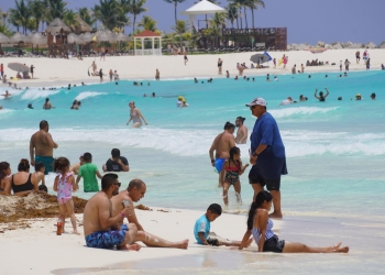 No aceptaremos regresiones en vacaciones dignas; regresaremos dictamen a diputados: Monreal