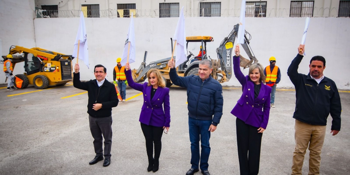 Alcaldesa y gobernador inician construcción de “Calle Once”