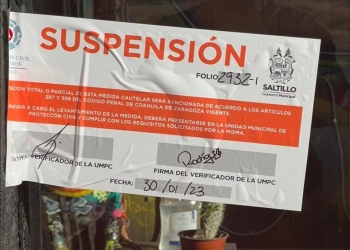Suspenden bar en Saltillo