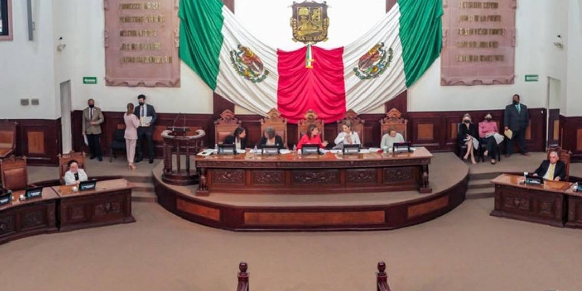 Congreso del Estado aprueba licencias para dejar cargo y competir en las próximas elecciones