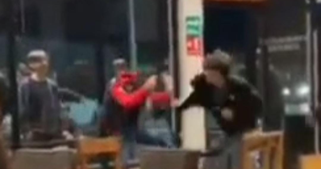No hay denuncia por golpiza que recibió menor dentro del Starbucks