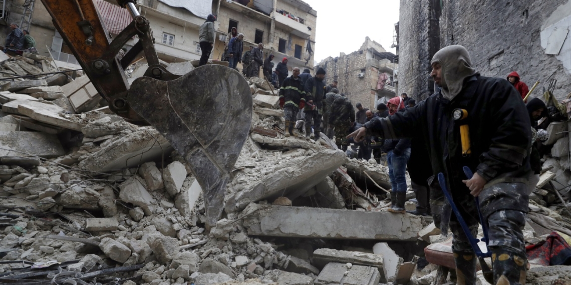 Aumenta a 33 mil víctimas mortales tras terremoto en Turquía y Siria