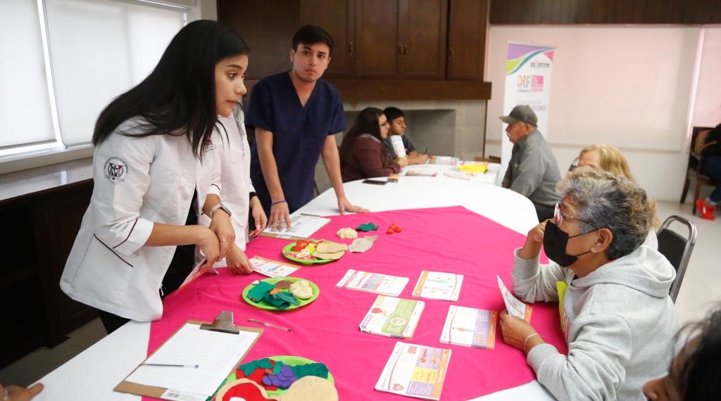 Realiza DIF Coahuila Brigada para Adultos Mayores Empacadores Voluntarios