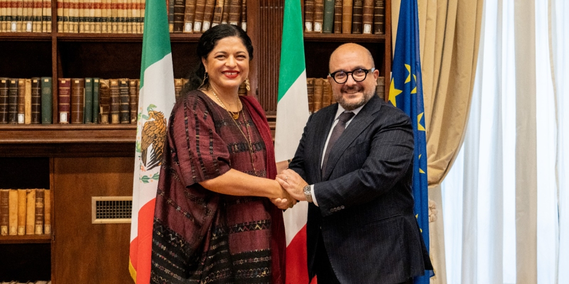 Secretaria de Cultura se reúne en Roma con su homólogo italiano