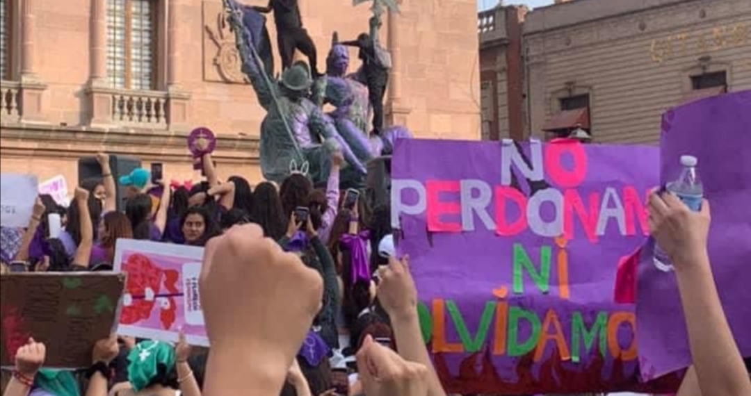 Saltillo se pinta de morado