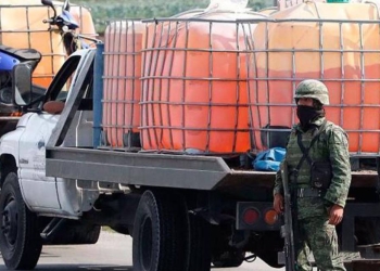 Decomisa ejército gasolina y diésel en Coahuila