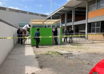 Mujer se cuelga en la secundaria de Monclova