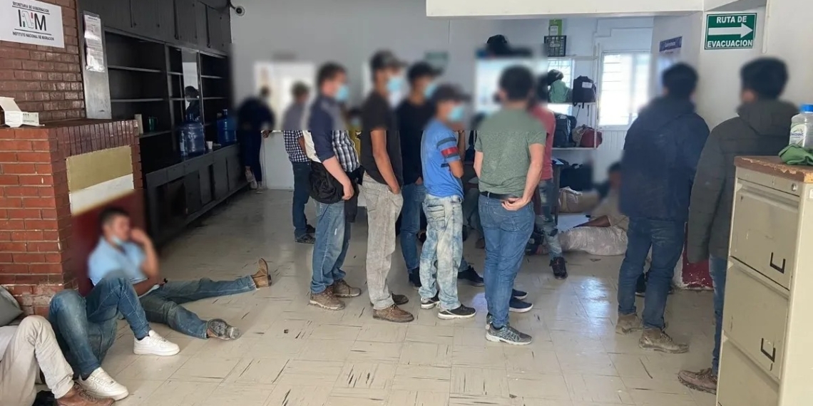 Rescatan a 79 migrantes en Monclova, Coahuila