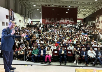 Marcelo Ebrard realiza gira por Veracruz
