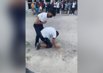 Difunden en redes sociales video de riña entre alumnos de secundaria