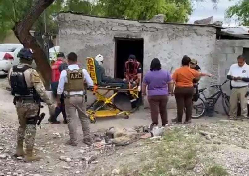 Lo lesiona con arma blanca en la cabeza y el cuello