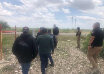 Rescatan a cuatro migrantes mexicanos que fueron abandonados por pateros en despoblado