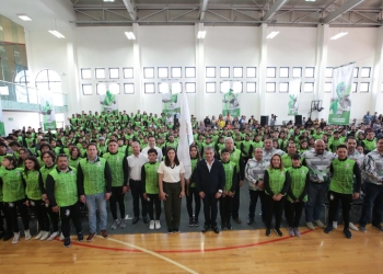 Abandera Gobernador del Estado a Delegación Coahuila que participará en Nacionales CONADE