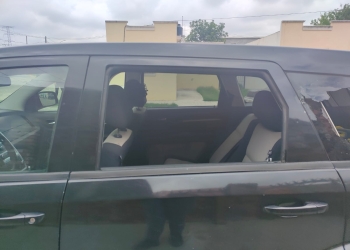 Denuncian daños a vehículos y hecho queda grabado en video