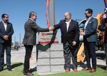 Coloca Lennox primera piedra de su área comercial: invierte 122.5 MDD en Ramos Arizpe