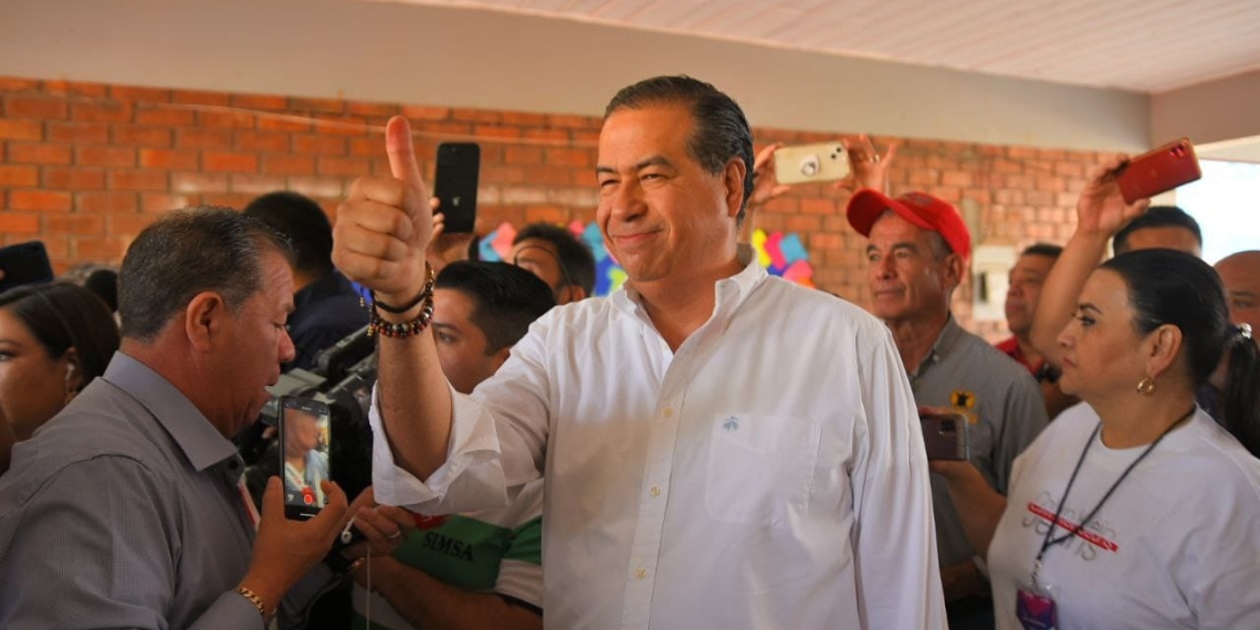“El Tigre” Mejía vota en Torreón; llama a coahuilenses a votar sin miedo