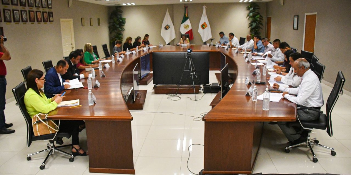 Aprueba Cabildo 6 millones de pesos para apoyo a los estudiantes en “Becas Con Todo”