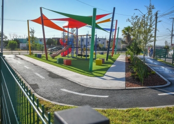 Entrega alcaldesa plazoleta y línea verde en Villas del Carmen
