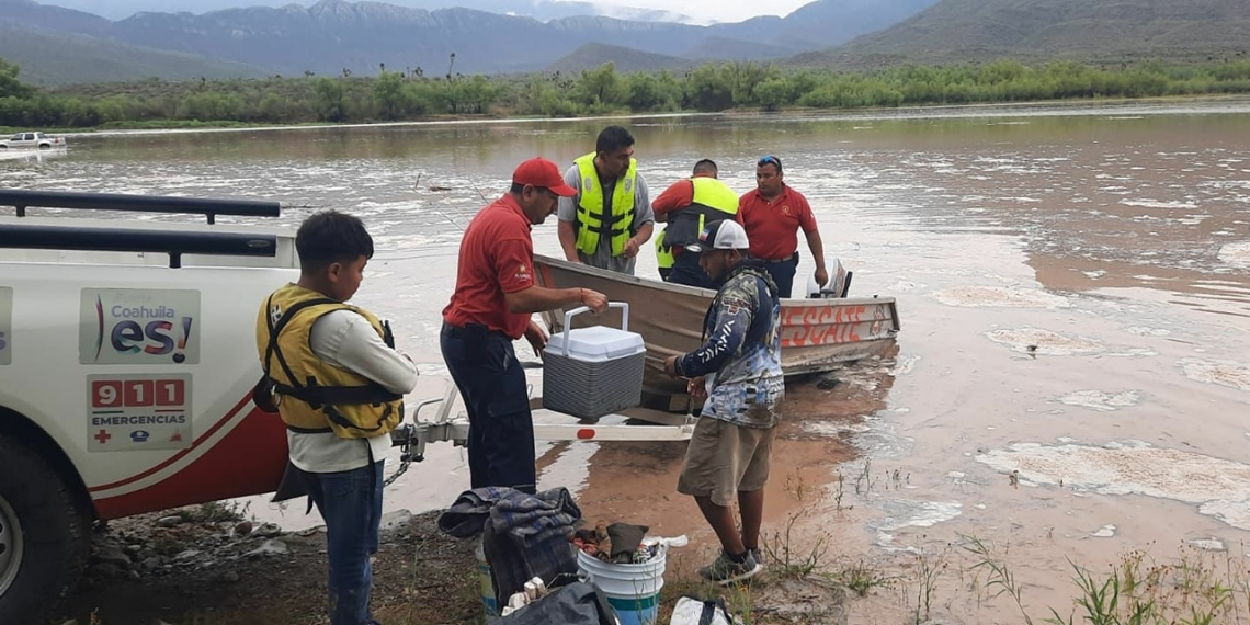 Rescatan a paseantes en Palo Blanco