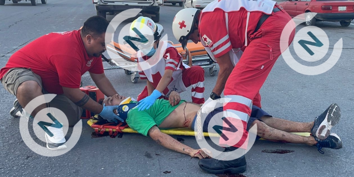 Queda grave tras ser atropellado