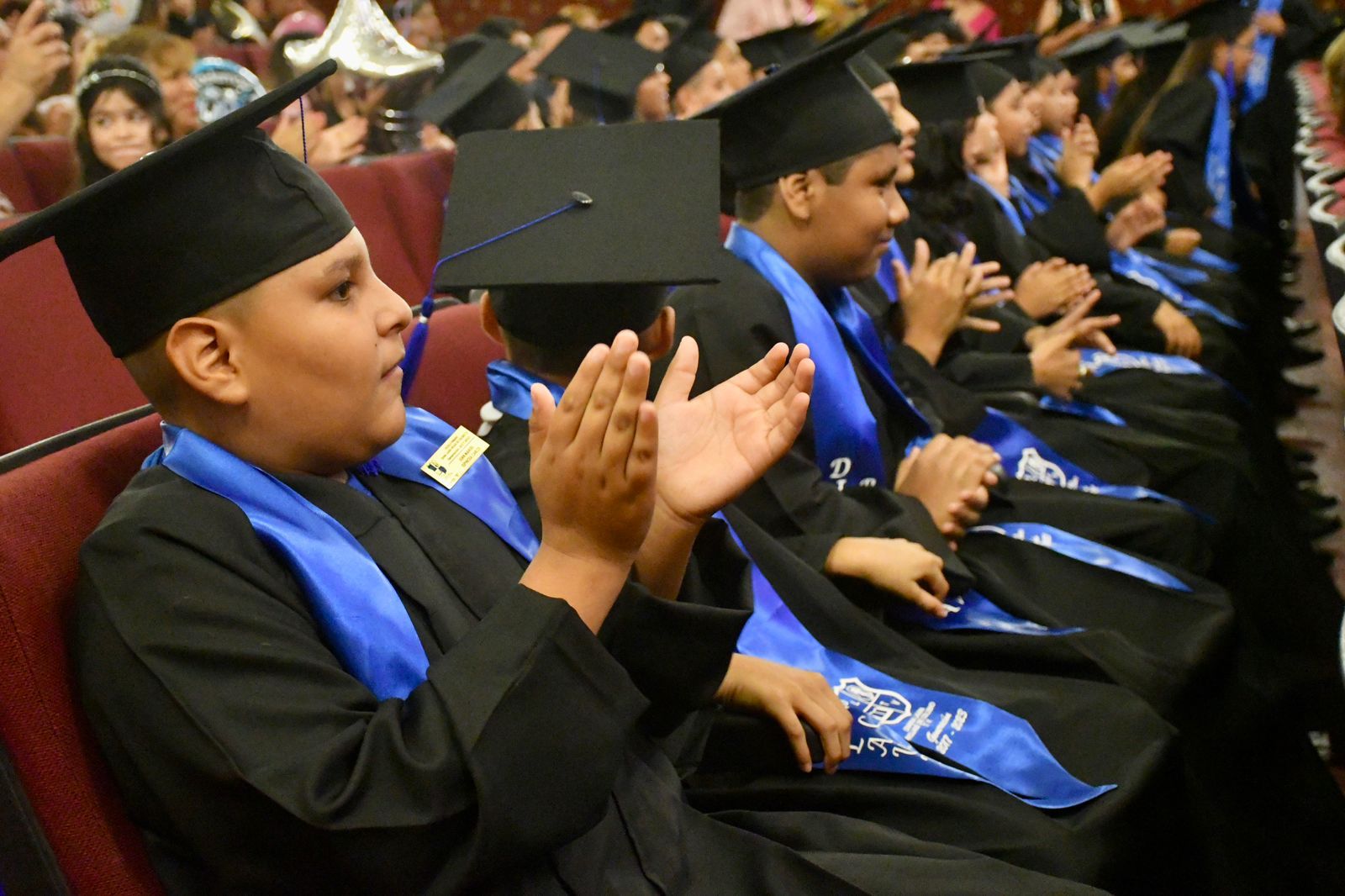 Gradúan alumnos de la escuela Diana Laura Riojas de Colosio, image size:1600x1066