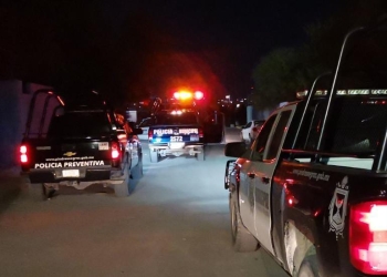 Hombre ebrio es golpeado entre varios en una quinta