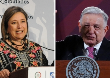 Xóchitl Gálvez presenta denuncia contra AMLO ante la FGR