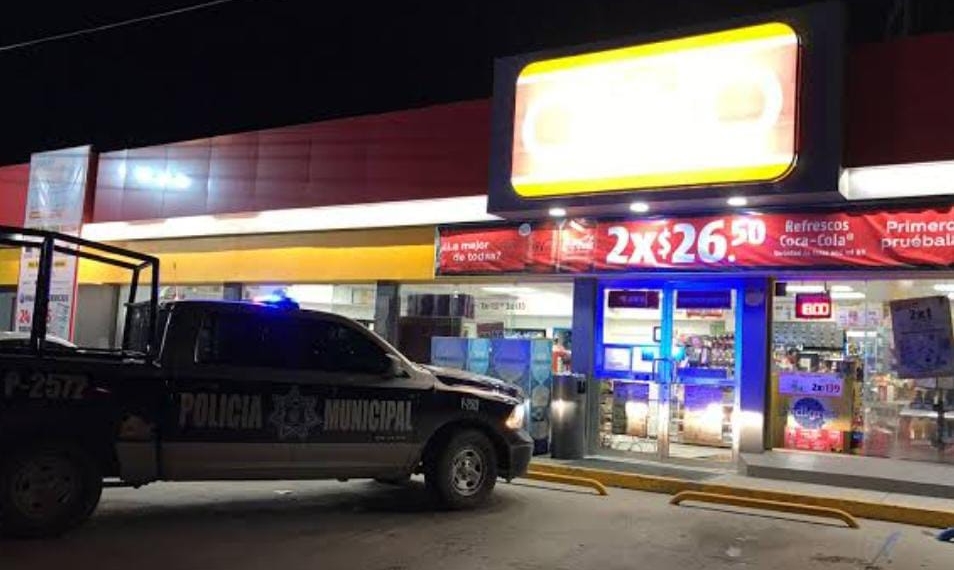 Presentan denuncia por robo cometido en Tienda OXXO