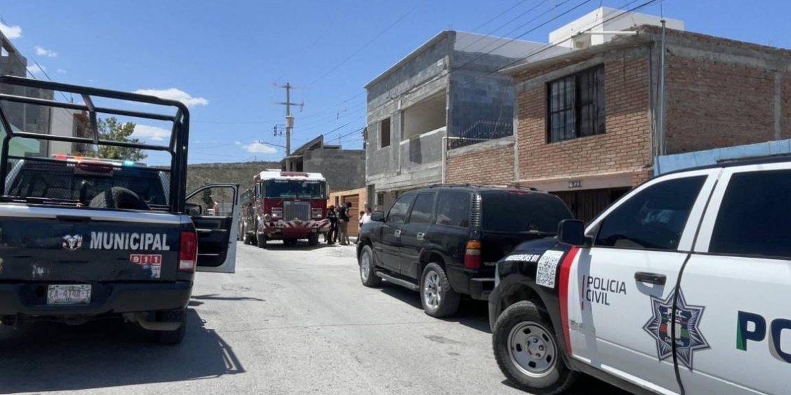Por evitar caer al vacío, albañil se sujeta de cables de alta tensión y fallece electrocutado