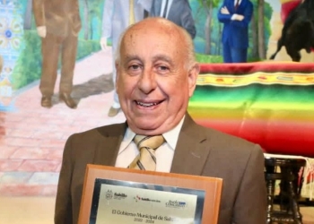 Es poeta y también ‘profeta’