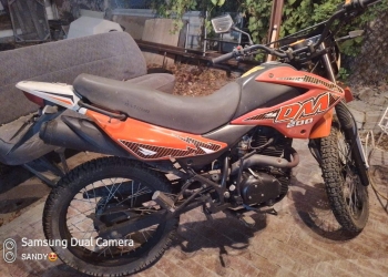 Recupera policía dos motocicletas con reporte de robo