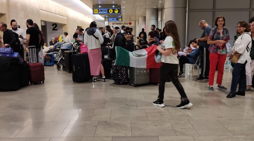 Alistan primer vuelo del puente aéreo de la Fuerza Aérea Mexicana de Tel Aviv a Madrid