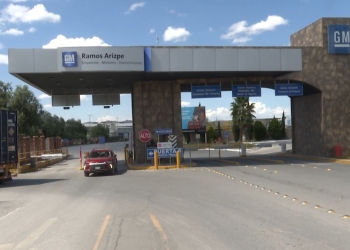 General Motors en Coahuila resisten paros en producción pese a paro en Estados Unidos