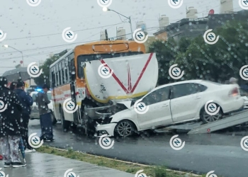 Se va contra un camión de ruta