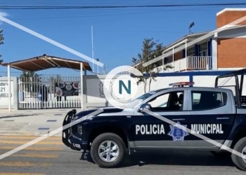 Fallece maestra en turno laboral