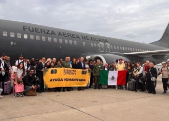 Primeros connacionales trasladados por el puente aéreo desde Tel Aviv llegan a Madrid