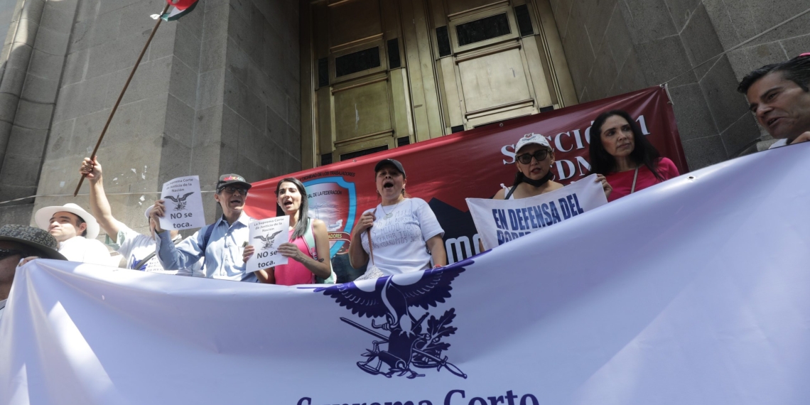 Empleados del Poder Judicial de la Federación reanudan actividades tras manifestación