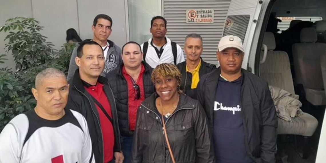 Médicos cubanos llegan a Acapulco para brindar apoyo tras “Otis”