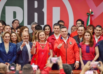 Xóchitl Gálvez se registra como precandidata del PRI a la Presidencia de la República