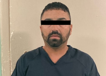 Traficante es detenido en Eagle Pass mientras transportaba a 10 indocumentados