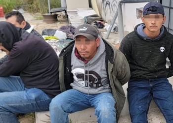 Localizan casa de seguridad en Eagle Pass y detienen a cinco indocumentados