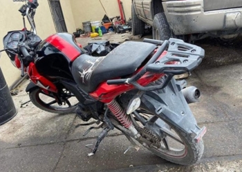 Roban moto en colonia las Praderas