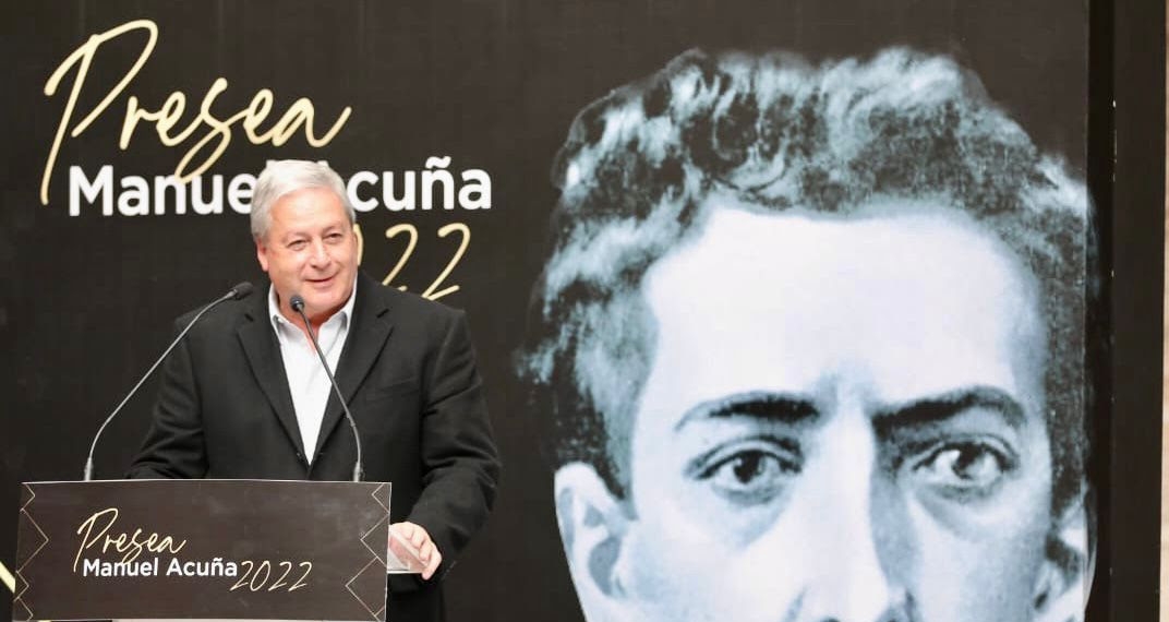 Reconocen a saltillenses destacados