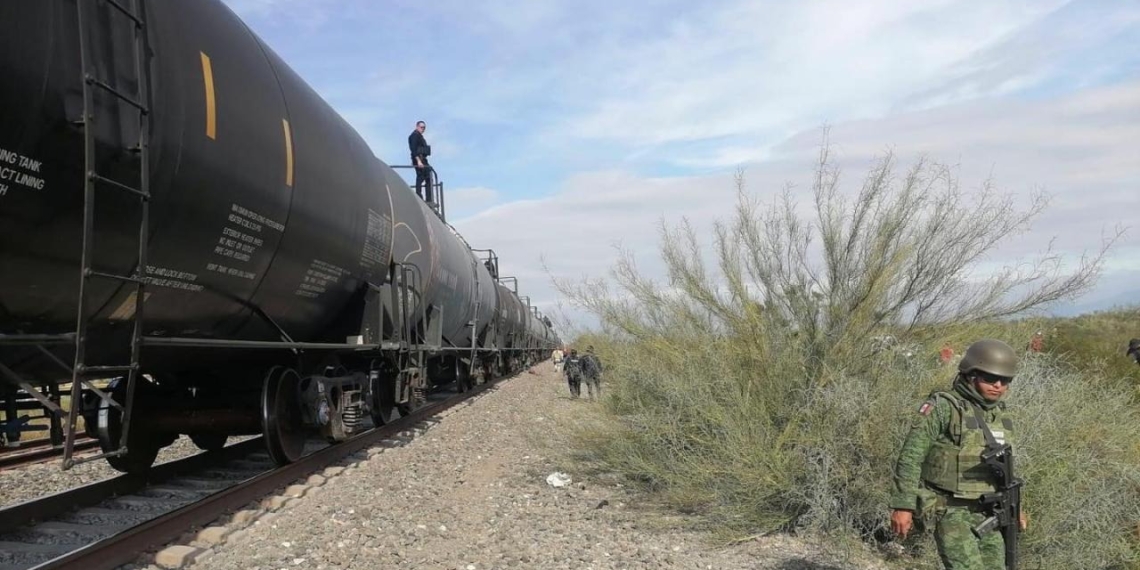 Migrante venezolana pierde la pierna al caer del tren