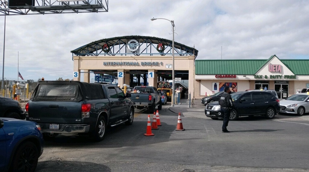 Preparativos en Eagle Pass ante la inminente oleada de paisanos viajeros