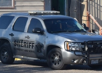 Desconocidos atacan a balazos domicilio en Eagle Pass